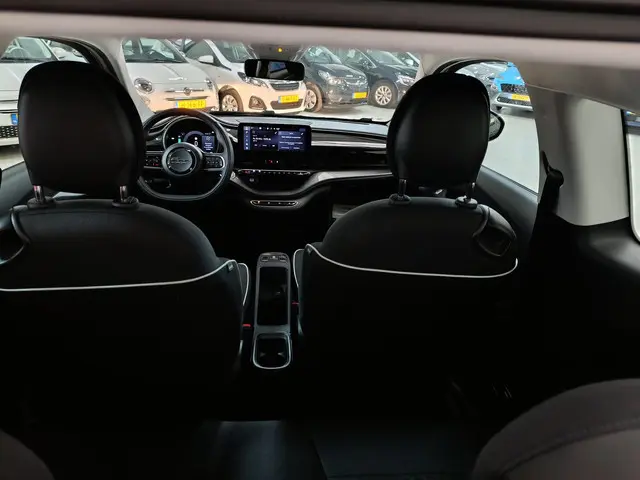 Fiat 500e Urban 42 kWh 2023 Elektrisch 10
