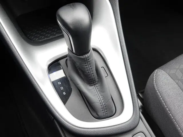 Toyota Yaris 1.5 Hybrid Dynamic 2021 Hybride Benzine 21