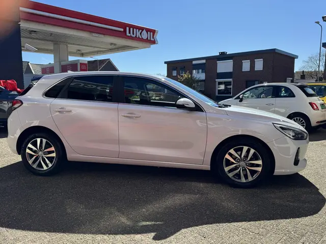 Hyundai i30 1.0 T-GDI First Edition 2018 Benzine 10