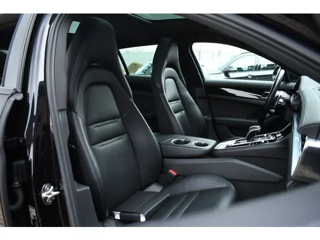 Porsche Panamera Sport Turismo 4 3.0 2017 Benzine 28