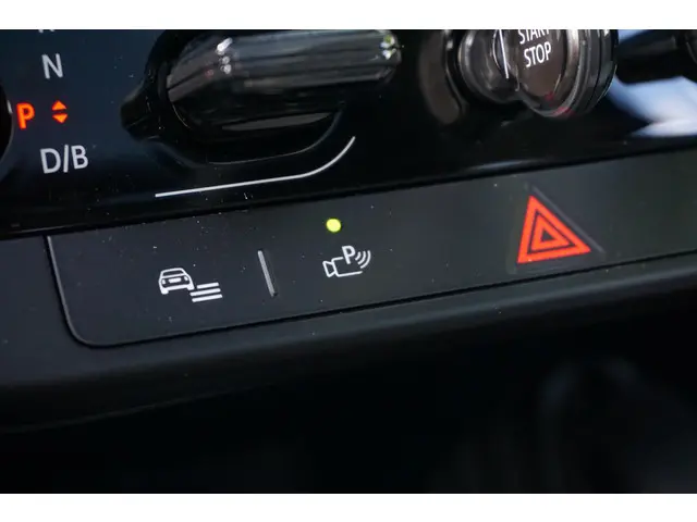 MINI 3-Deurs Cooper E 2025 Elektrisch 24