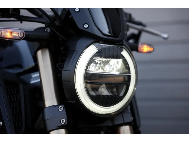 Honda CB 650 R Neo Sports Café 2020 Benzine 14