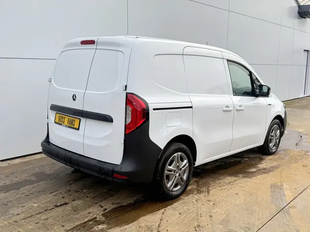 Mercedes-Benz eCitan 112 Pro 2023 Elektrisch 3