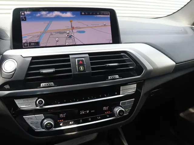 BMW X3 xDrive30e 2021 Hybride Benzine 19