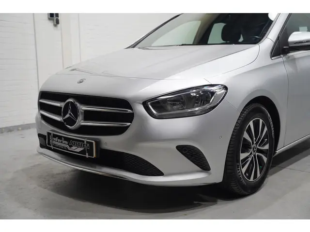 Mercedes-Benz B-Klasse 180d Style 2019 Diesel 24