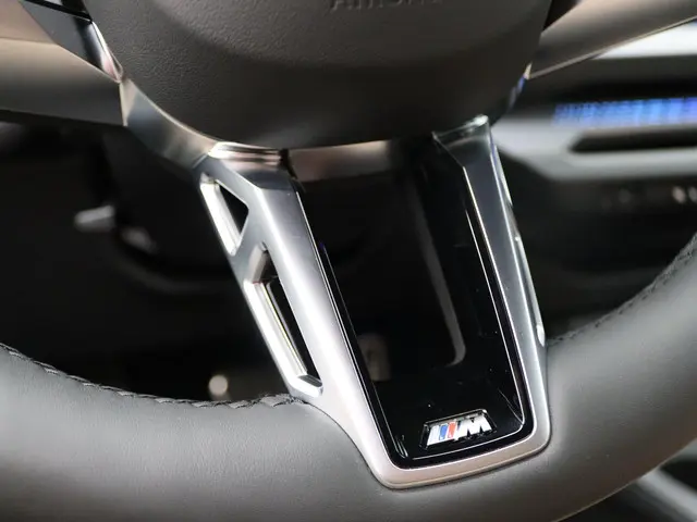 BMW 1 Serie 120 2025 Benzine 17