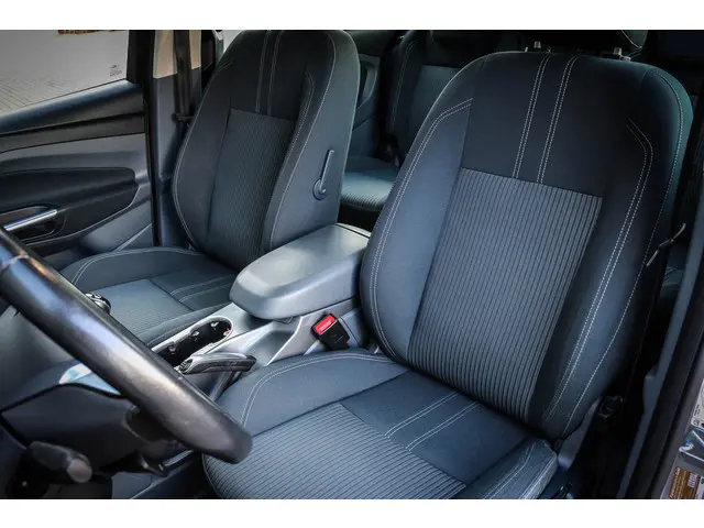 Ford Grand C-Max 1.0 Edition Plus 2015 Benzine 6