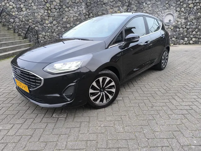 Ford Fiesta 1.0 EcoBoost Hybrid Titanium 2022 Benzine 35