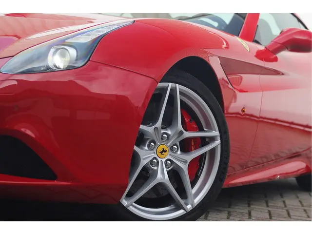 Ferrari California 3.9 T HELE 2016 Benzine 62