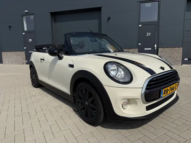 MINI Cooper Cabrio Mini 1.5 Business 2018 Benzine 2