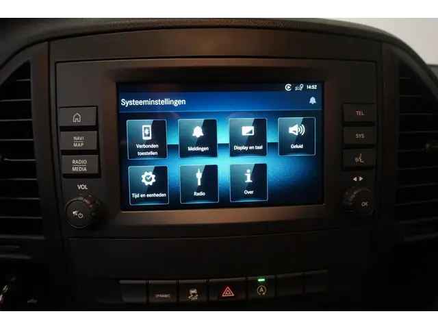 Mercedes-Benz Vito 114 CDI Lang 2023 Diesel 12
