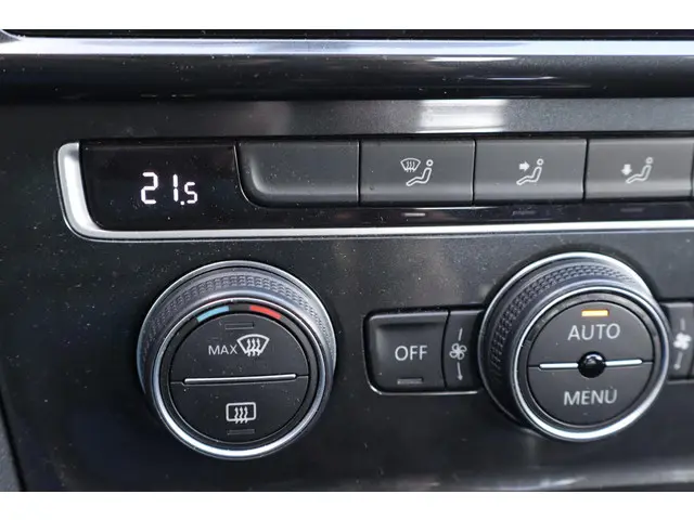 Volkswagen e-Golf e-Golf 2019 Elektrisch 32