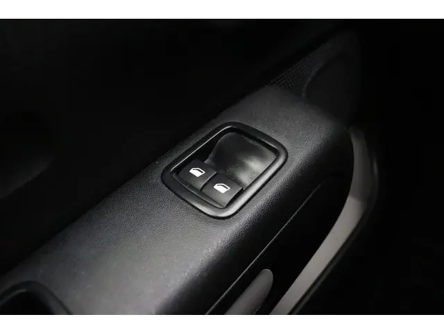 Citroën C3 1.2 PureTech S&S Feel Edition 2019 Benzine 18