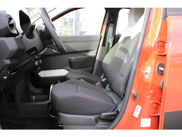 Dacia Spring Expression 65 26.8 kWh 2025 Elektrisch 11