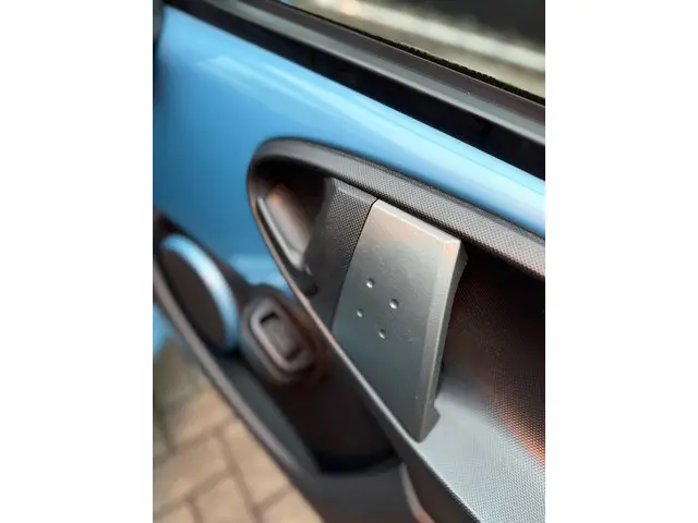 Toyota Aygo 1.0 VVT-i Dynamic Blue Automaat 2013 Benzine 21