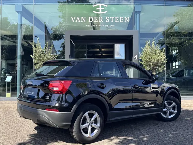 Audi Q2 1.0 TFSI #limited 2017 Benzine 2