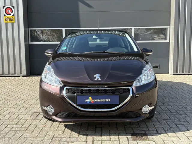Peugeot 208 1.2 VTi Envy 2013 Benzine 2