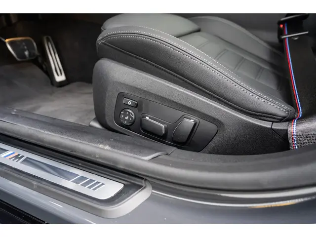 BMW i4 M50 xDrive 2025 Elektrisch 36