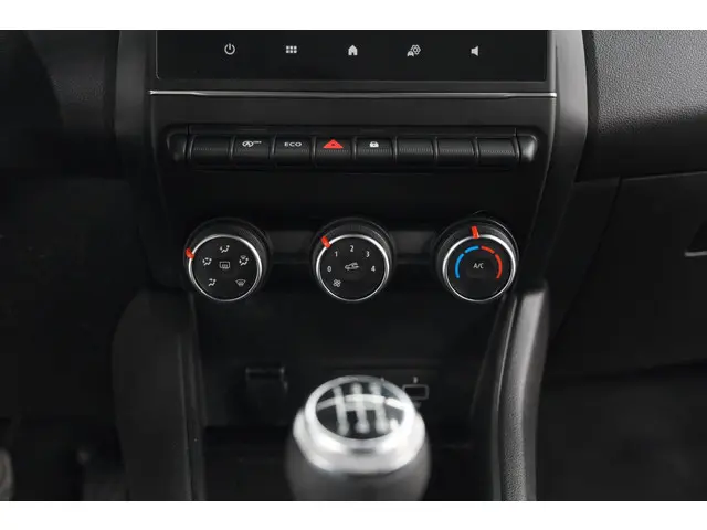 Renault Captur TCe 100 Zen 2021 Benzine 40