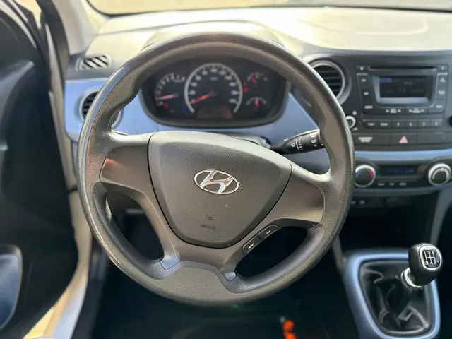 Hyundai i10 1.0i i-Motion Comfort 2014 Benzine 11