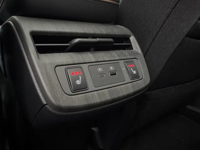 Nissan ARIYA e-4ORCE Evolve 91 kWh 2024 Elektrisch 31