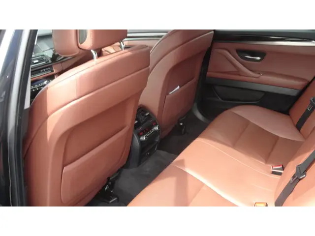 BMW 5 Serie 550i High Executive 2010 Benzine 8