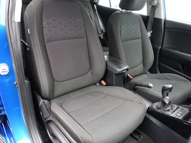 Kia Rio 1.0 T-GDi MHEV DynamicLine- 2022 Hybride Benzine 18