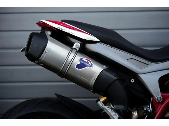 Ducati Hypermotard 821 SP 2013 Benzine 7