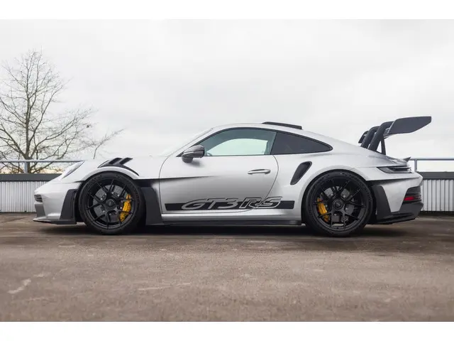 Porsche 911 992 4.0 GT3 RS 2023 Benzine 3