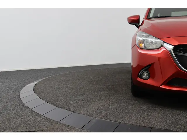 Mazda 2 1.5 Skyactiv-G GT-M Line 2016 Benzine 34