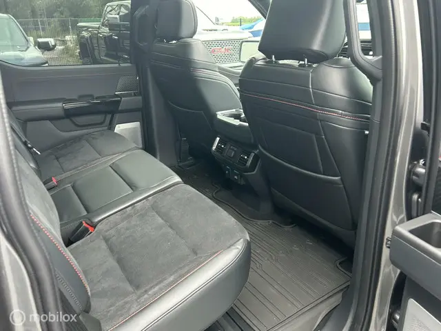 Ford F-150 USA Raptor R 2023 Benzine 22