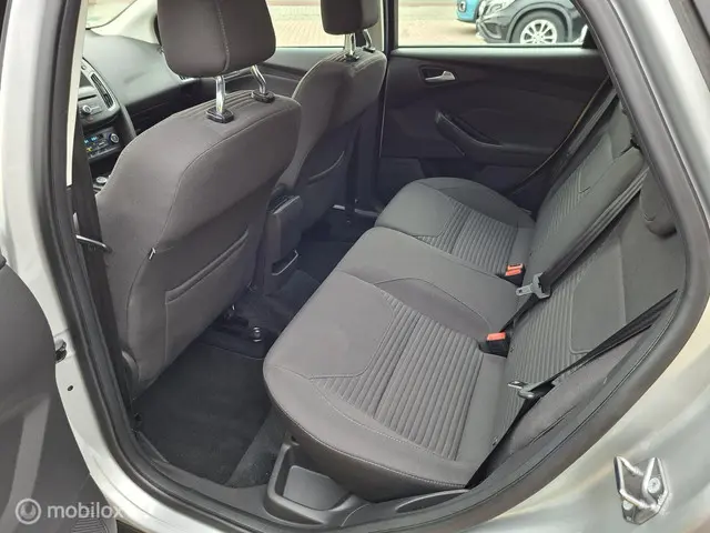 Ford Focus 1.0 Titanium 2017 Benzine 10