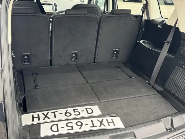 Ford S-Max 1.5 Titanium 7p. 2018 Benzine 31