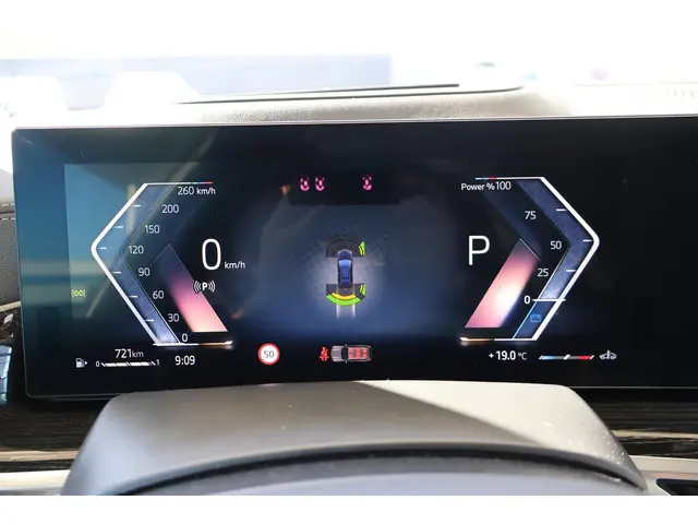 BMW X7 xDrive40i 2025 Benzine 18