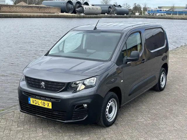 Peugeot Partner bestel 1.5 BlueHDI Asphalt 2019 Diesel 18
