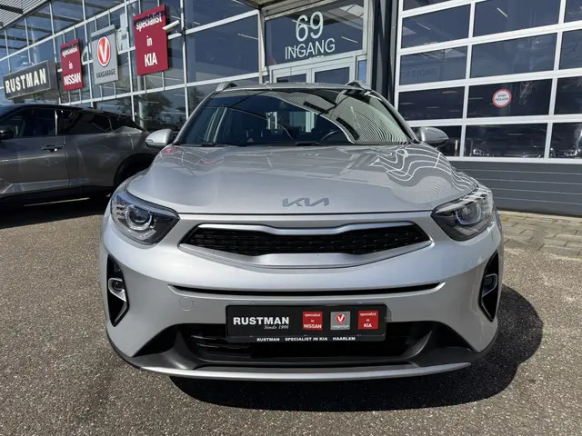 Kia Stonic 1.0 T-GDi DynamicLine 2022 Benzine 2