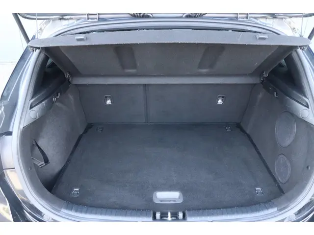Kia Ceed 1.6 T-GDi GT | 200PK - PANO - UNIEK VOL! 2019 Benzine 47