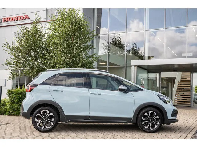 Honda Jazz 1.5i e:HEV CROSSTAR 2022 Hybride Benzine 55