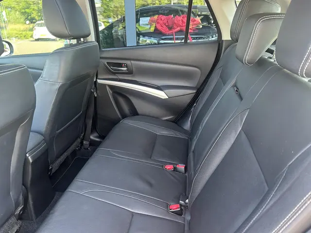 Suzuki S-Cross SX4 1.6 High Executive 2014 Benzine 17