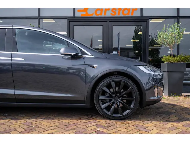 Tesla Model X 100D 7p.|Navi|Leder|22'' 2018 Elektrisch 8