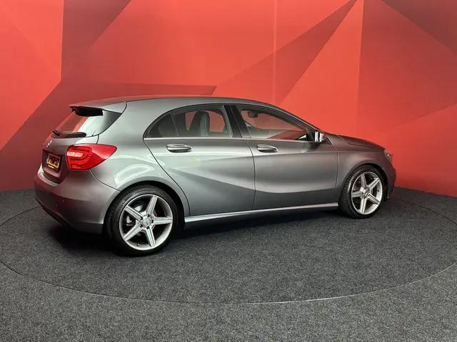 Mercedes-Benz A-Klasse 180 2014 Benzine 18
