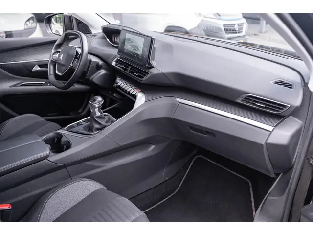 Peugeot 5008 1.5 HDI 2022 Diesel 33