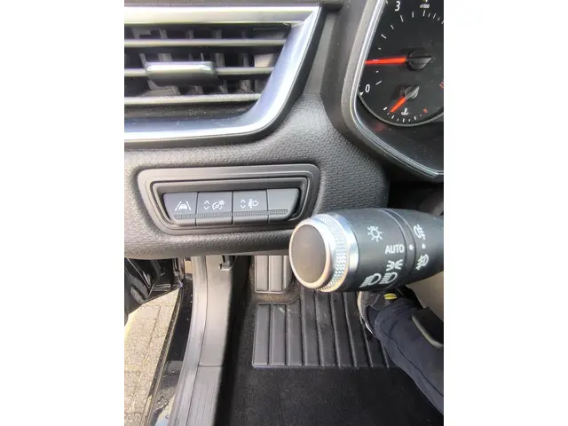 Renault Clio 1.0 TCe Intens 2021 Benzine 23