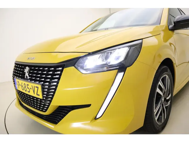 Peugeot 208 1.2T Automaat Allure 2022 Benzine 17