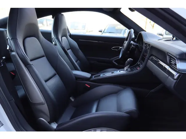 Porsche 911 3.0 CARRERA 4S PDK *BTW* 2017 Benzine 17