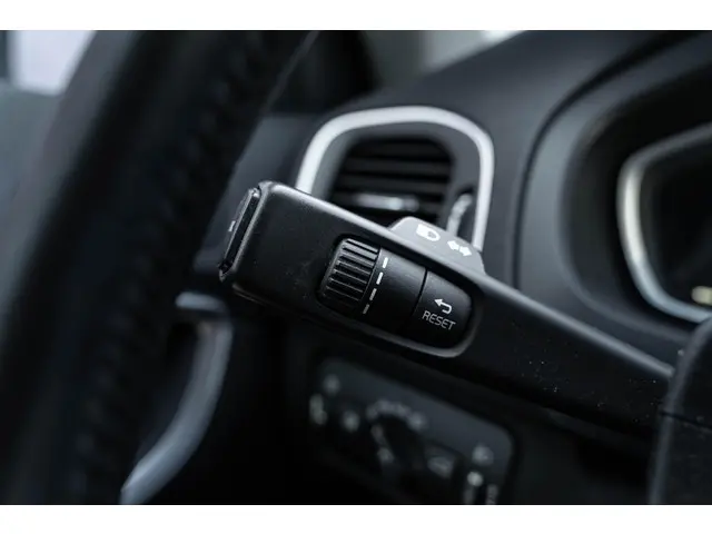 Volvo V40 T3 Momentum Automaat 2015 Benzine 28