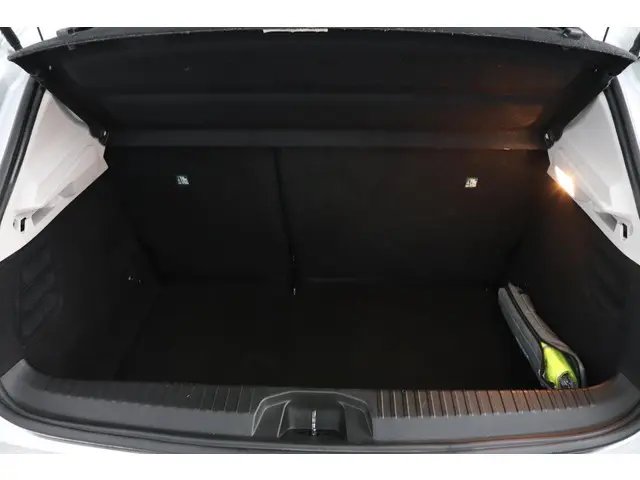 Renault Clio 1.3 TCe 130 EDC Intens 2019 Benzine 21