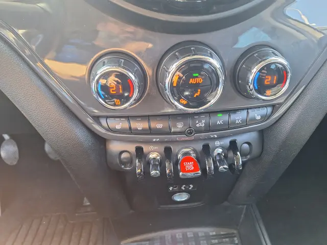 MINI Countryman Mini 1.5 One 2018 Benzine 21