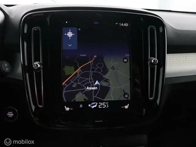 Volvo XC40 1.5 T3 Mom |Cam| stoelverw 2018 Benzine 10