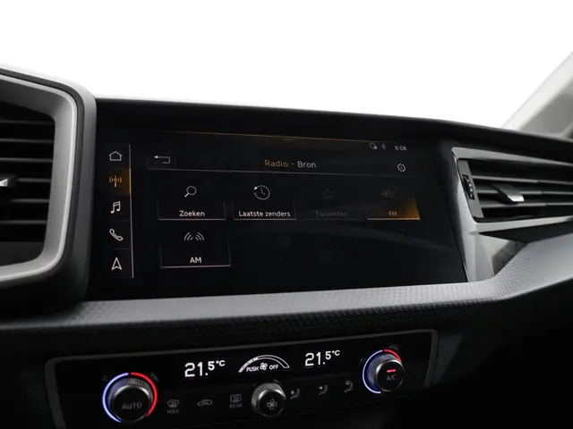 Audi A1 citycarver 30 TFSI 115pk epic 2019 Benzine 9